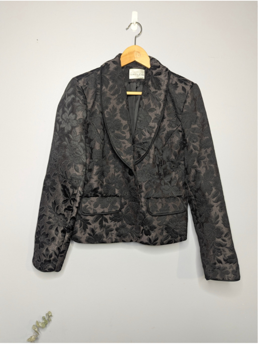 VTG Vanity Fair Black Floral Brocade Blazer Shawl Lapel Jacket Size 10